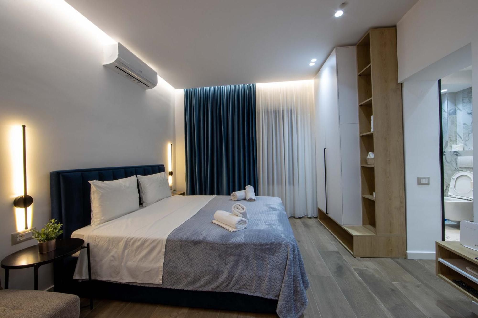 Niki's Tirana